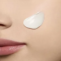 Clarins Moisturizers<Super Restorative Day Spf 20 - All Skin Types